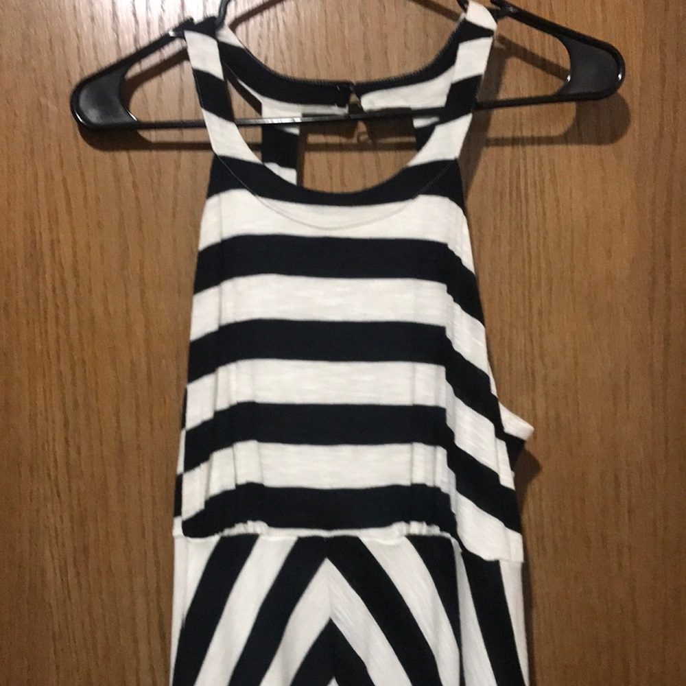 Sweet summer dress and jeggings